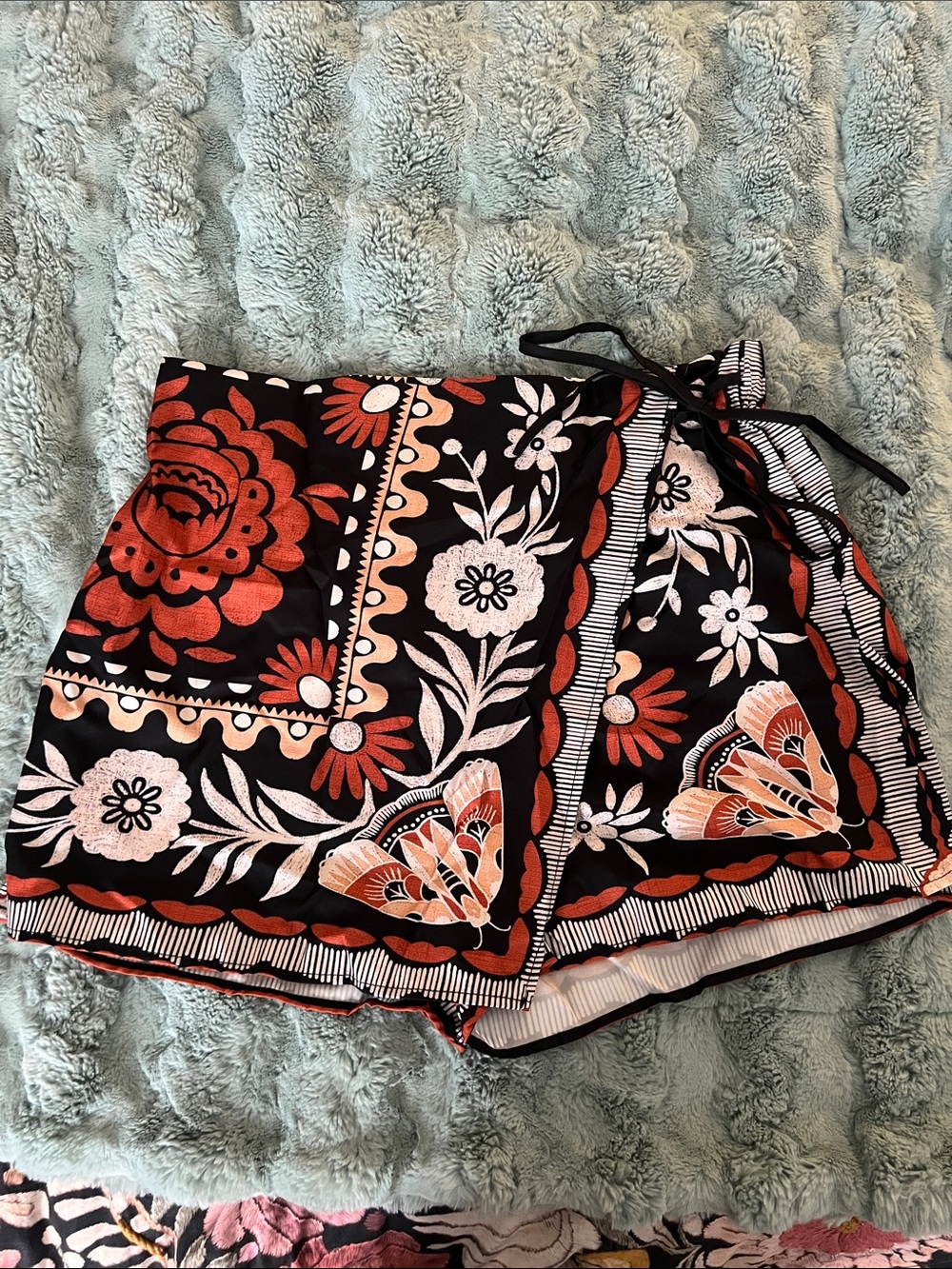 Amazon Black Red and White Floral Wrap Skort